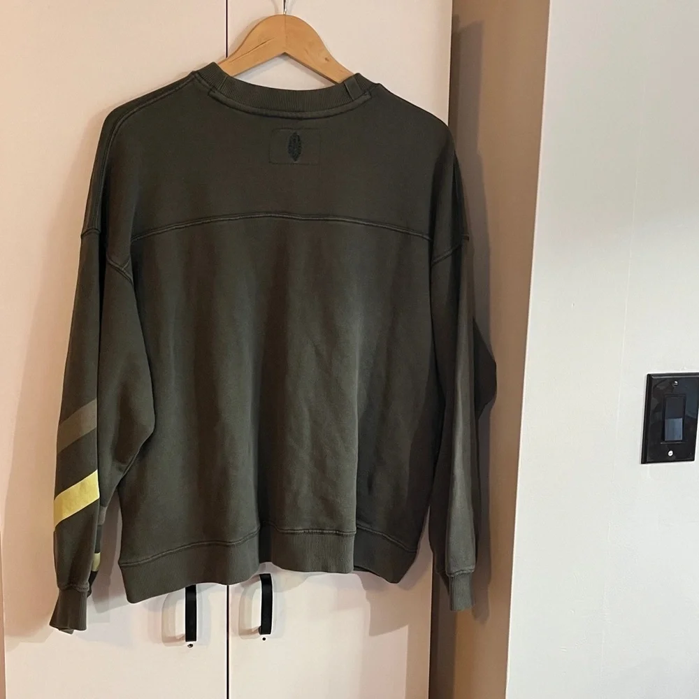 Free People Movement All Star Logo Pullover Sweatshirt Size S NEW